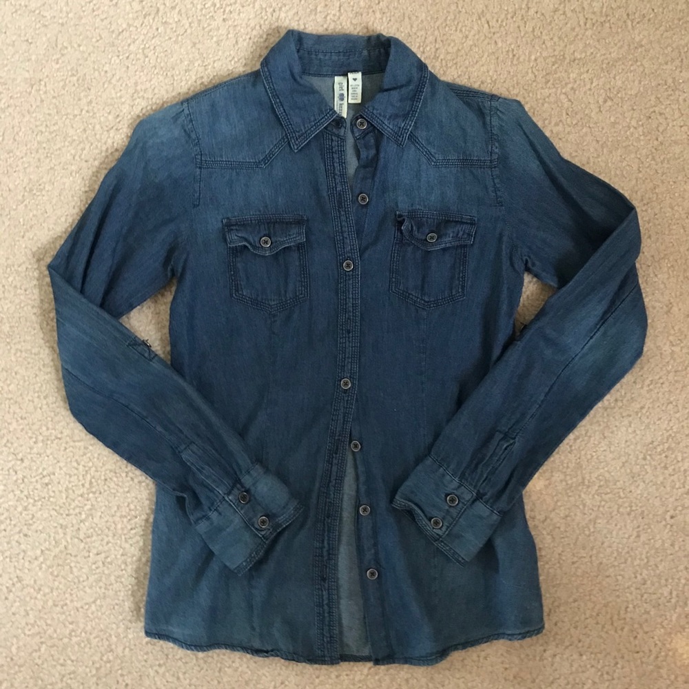 Button Up